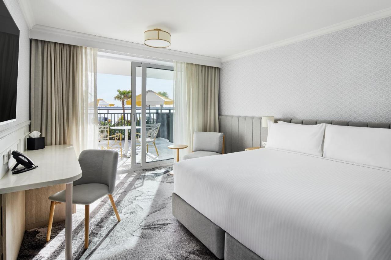 The Beachcomber Hotel & Resort, Ascend Hotel Collection ทูคลีย์ ภายนอก รูปภาพ A guest room at the Hilton San Diego Bayfront